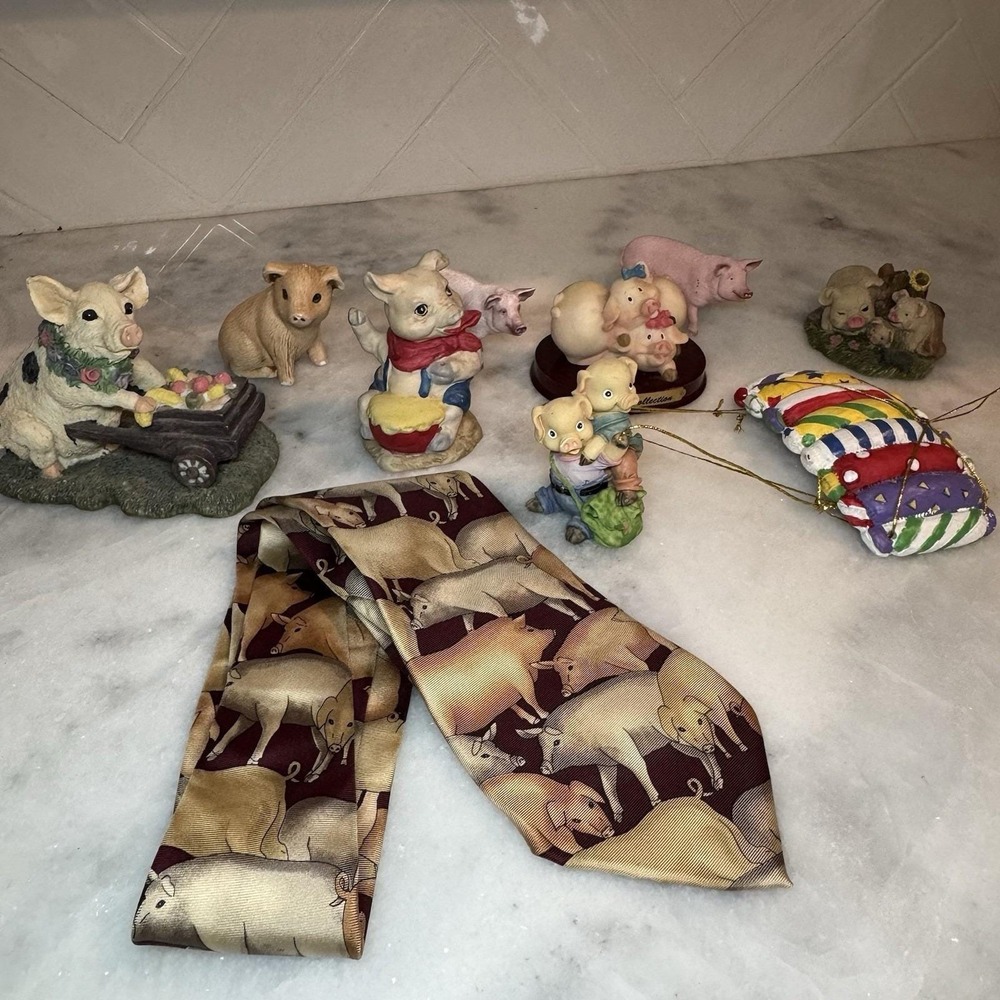 Vintage Pig Figurine Lot Tie Ornaments Farmhouse Decor Collectibles - Picture 2 of 5